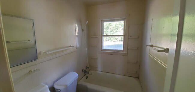 Photo - 4404 Trinity Ave Unit Apt A