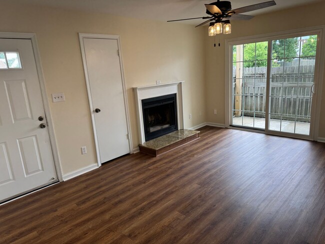 Photo - CAMBRIDGE COURTS CONDOS