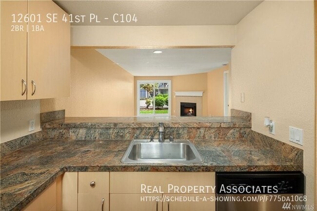 Photo - 12601 SE 41st Pl