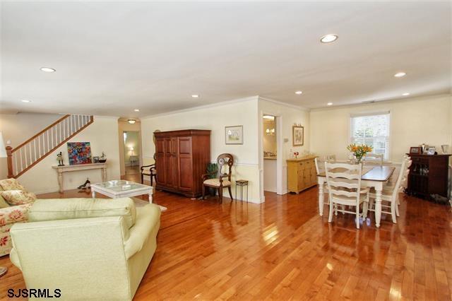 15 N Gladstone Ave