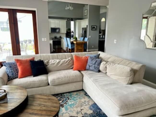 Photo - FOR RENT