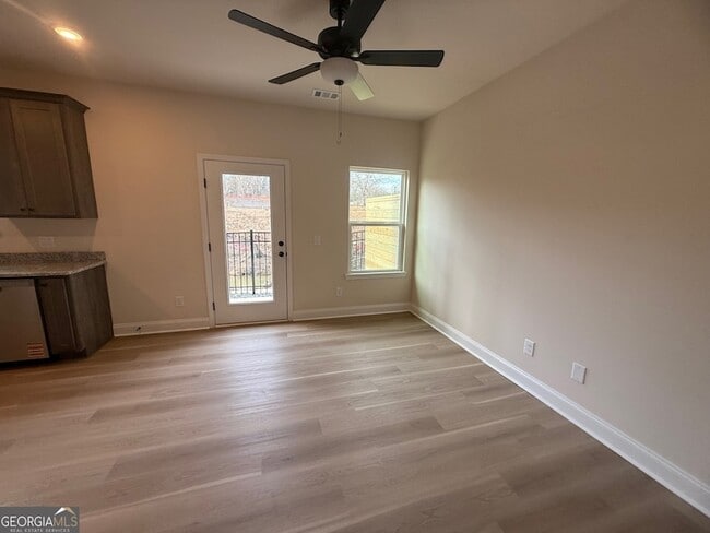 Photo - 55 Wright St