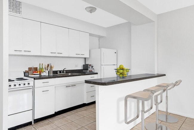 1-BR/1BA Kitchen