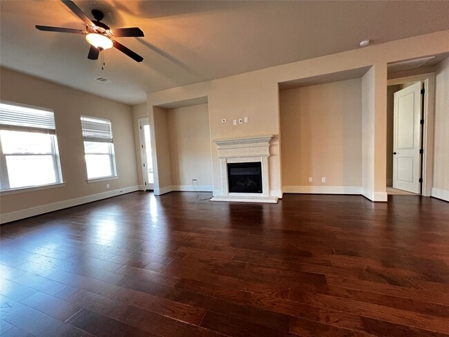 Photo - 29550 Usonia Dr