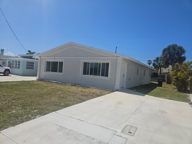 14036 Marguerite Dr