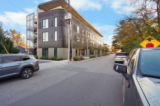 Photo - 500 Merritt Ave