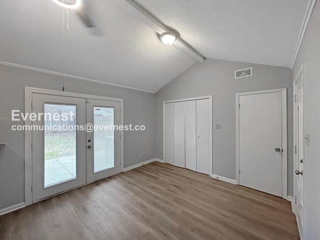 Photo - 7590 Amhurst Cove