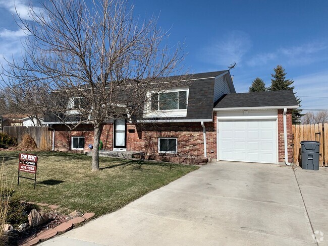 Building Photo - 3 BEDROOM, 2 BATHROOM, SINGLE FAMILY HOME ...