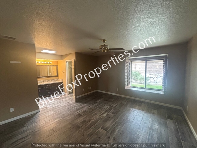 Photo - 9810 Amarosa