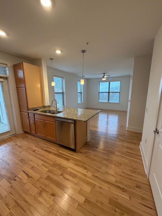 Photo - Artisan Hill