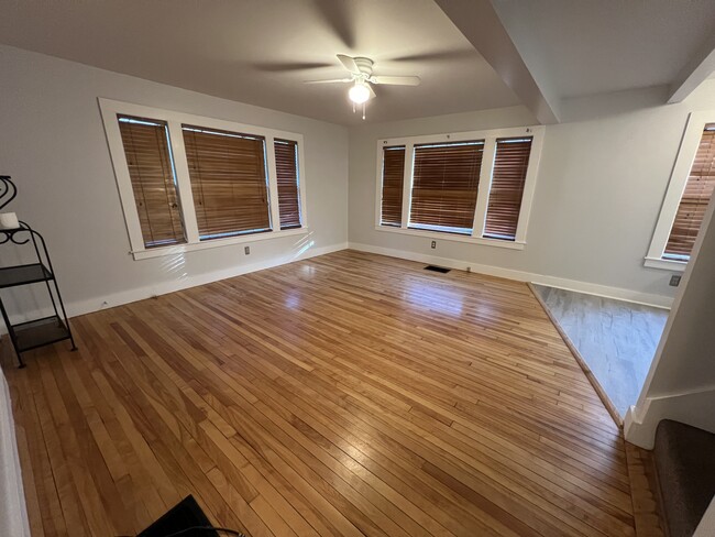 Photo - 6 Winsor Ave