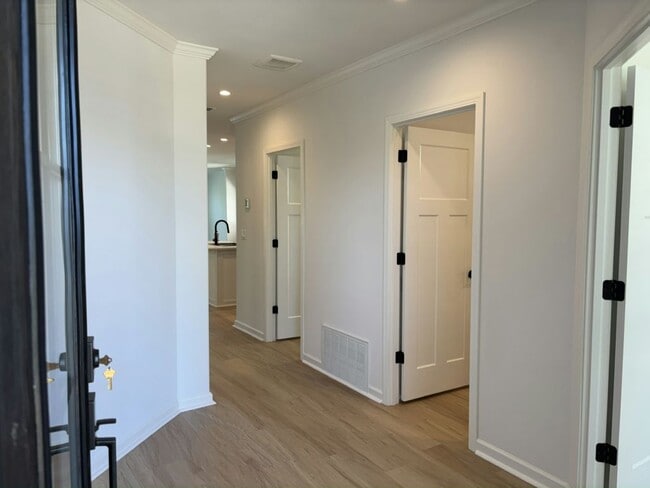 Photo - 7300 20th St