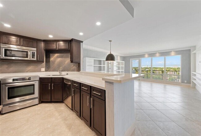 Photo - 340 Sunset Dr