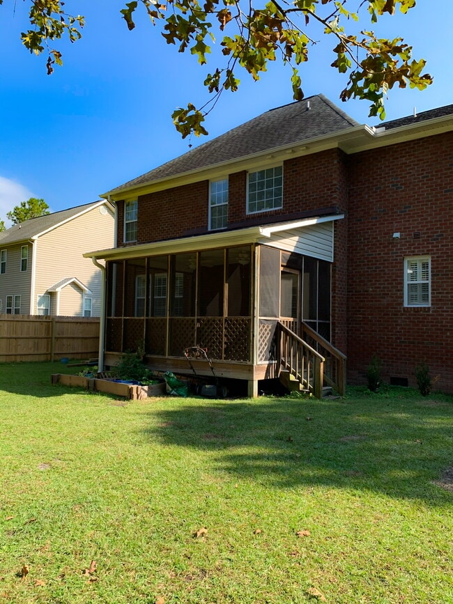 Photo - 108 Forest Ln