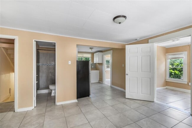 Photo - 418 E Amelia Ave Unit C