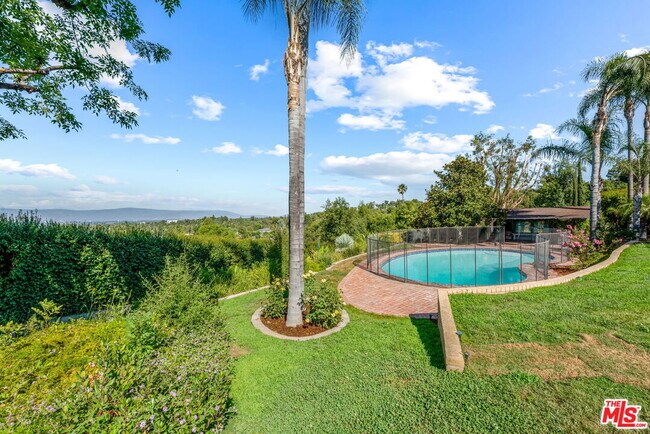 Building Photo - 19621 Wells Dr