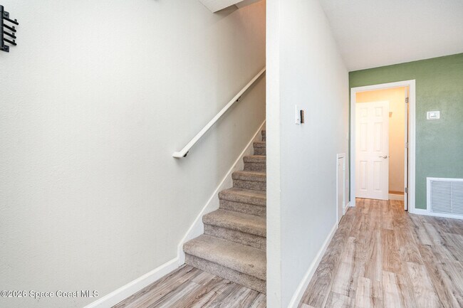 Photo - 1300 Arlington Ln NE