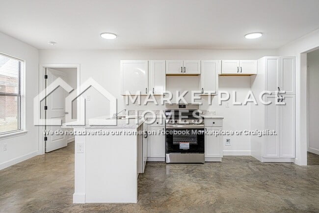 Photo - 853 Kippley St