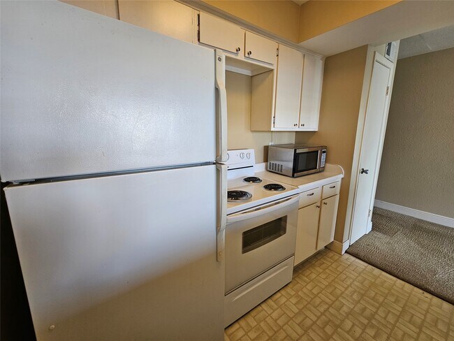 Photo - 12600 Melville Dr Unit 321B