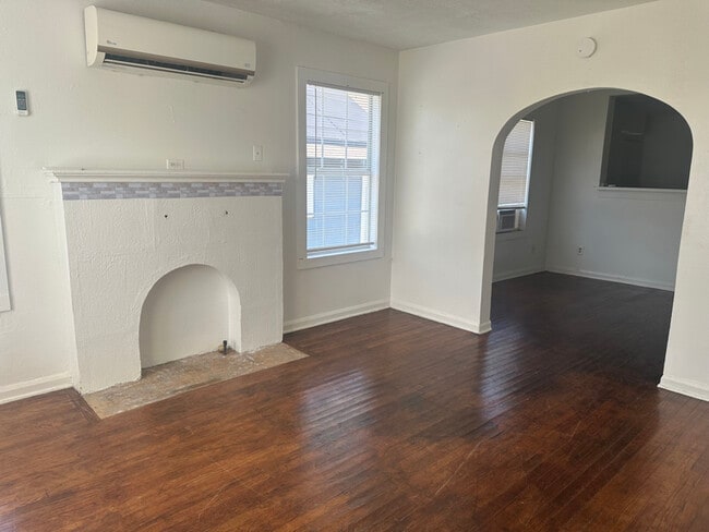 Photo - 1826 Ramsey Ave