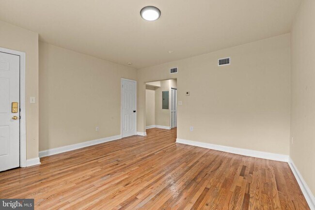 Photo - 1716 Capitol Ave NE Unit 2
