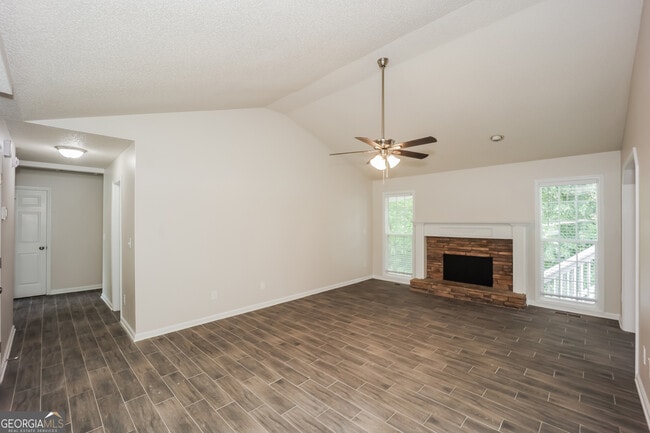 Photo - 209 Bethnal Way