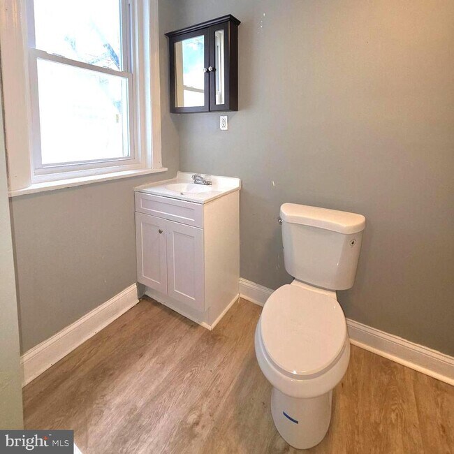 Photo - 5508 Walnut St