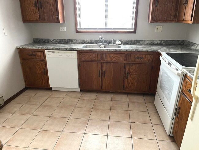 Photo - 22405 Thomas Dr