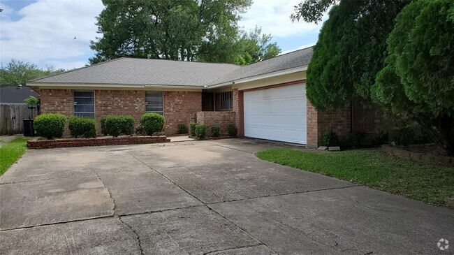 Building Photo - 1919 S Bend Cir Rental