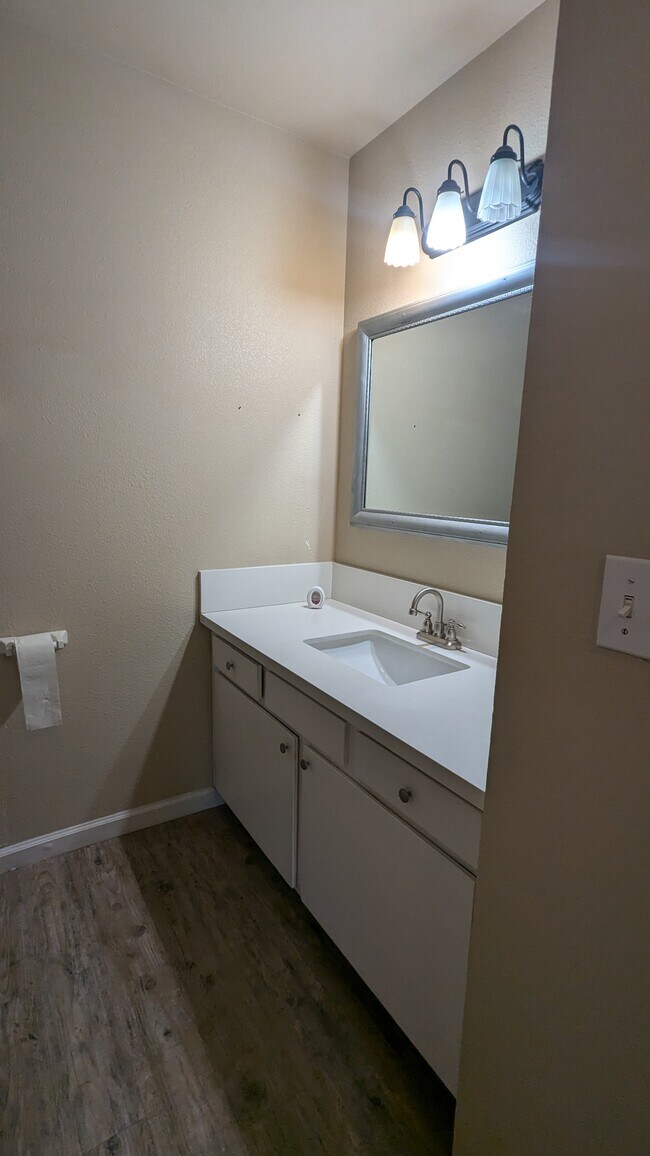 Photo - 1919 S Linwood St