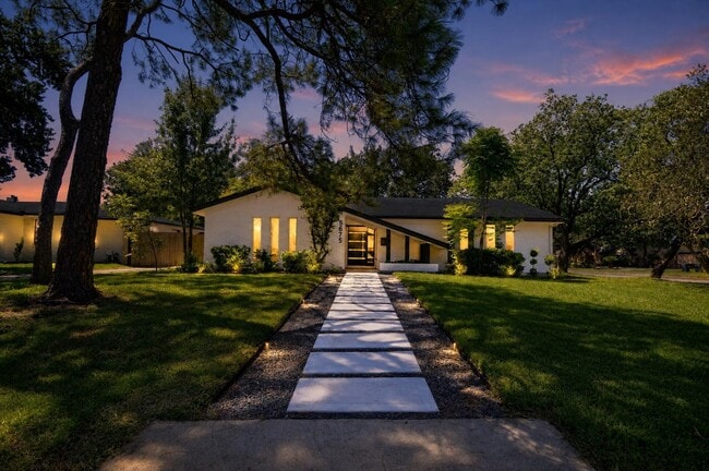 Photo - 5675 Sylmar Rd