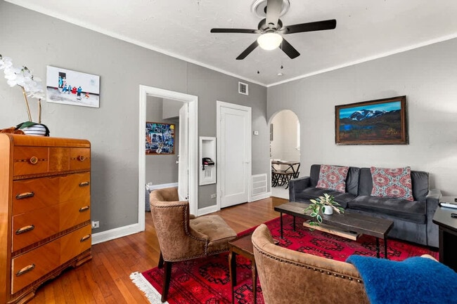 Photo - 203 W Magnolia Ave Unidad SI ID1496379P