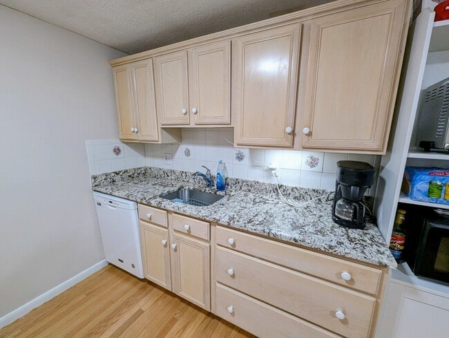 Photo - 89 Pleasant St Unit C1
