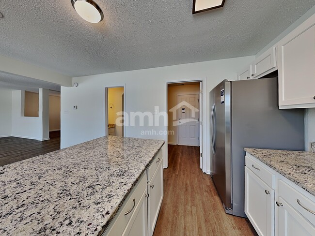 Photo - 10275 Holly Berry Cir