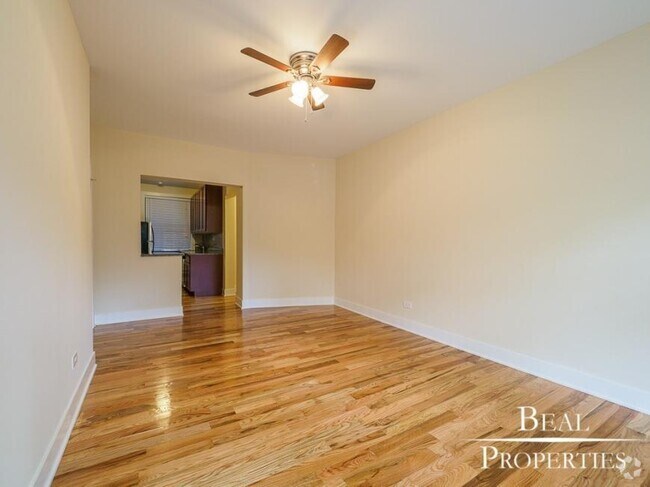 Building Photo - 2 bedroom in EVANSTON IL 60202 Unit W1 Rental