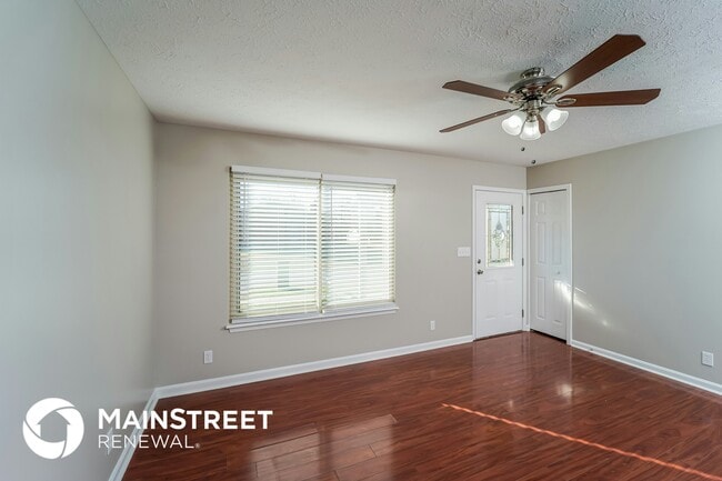 Photo - 3815 Hillcross Dr