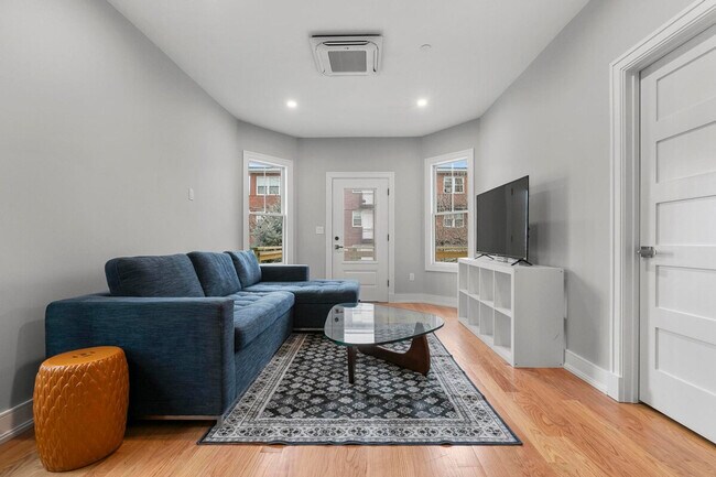 Building Photo - 11 Annapolis St Unit ID1355135P