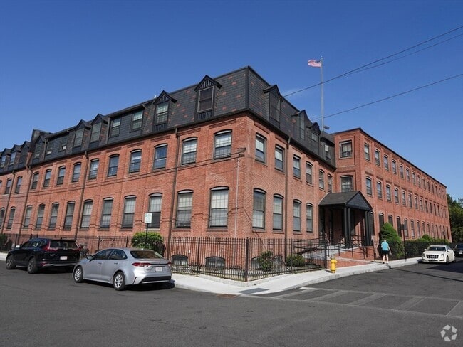 Building Photo - 10 Weston Ave Unit 220 Rental