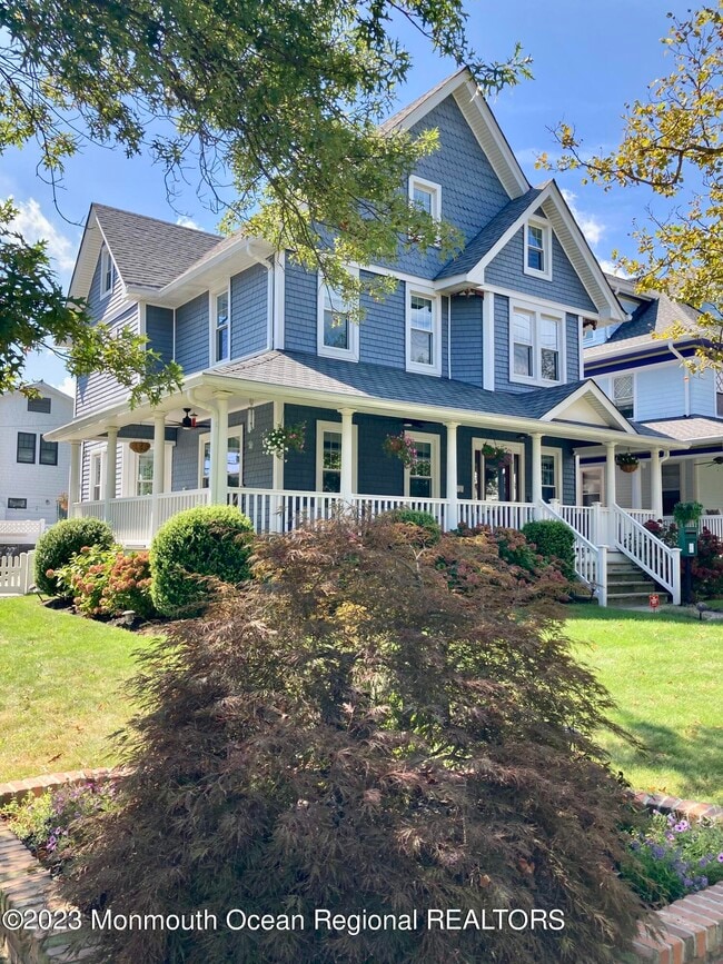 Photo - 600 Sixth Ave