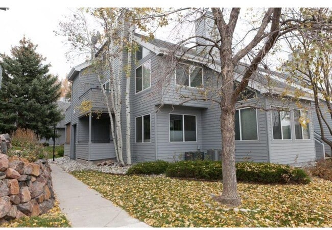 Building Photo - 2 bedroom Condo nearby Cherry Creek