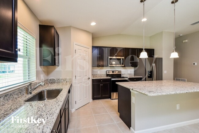 Photo - 8287 Robin Rd