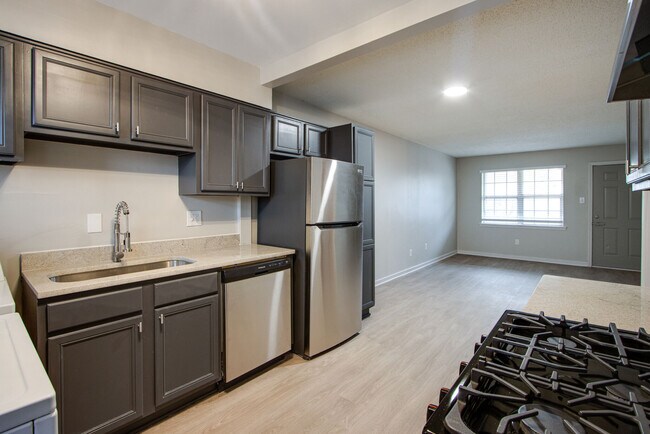 2bd/1ba Kitchen - The Shift Residences- East Memphis