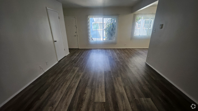 Building Photo - 2985 San Marino St Unit 4 Rental
