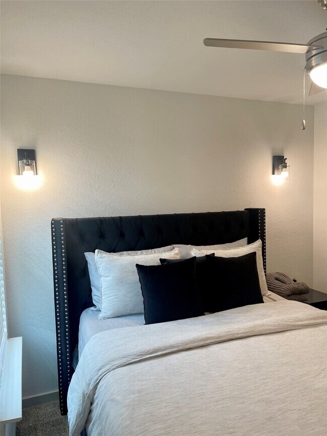 Photo - 206 John House Ln