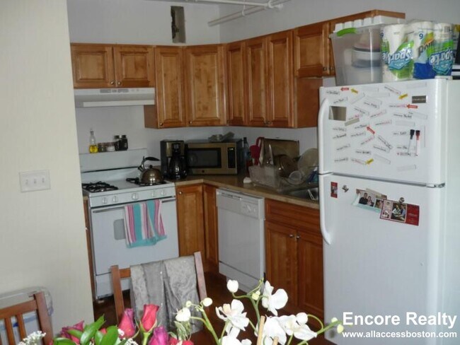 Photo - 1615 Commonwealth Ave Unidad 36