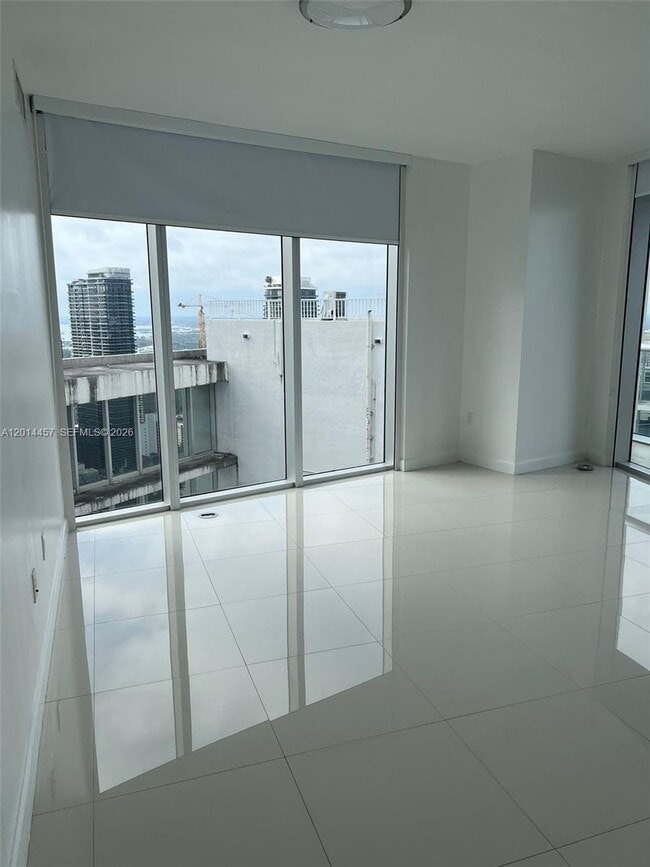 Photo - 475 Brickell Ave Unidad 5508