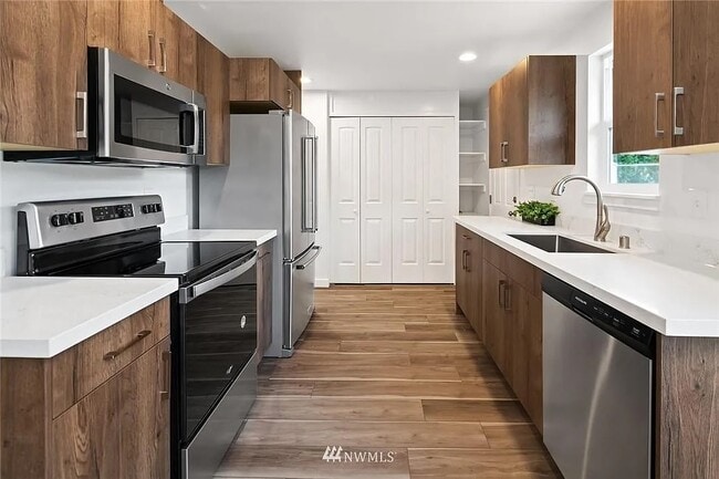 Photo - 2996 S Dakota St