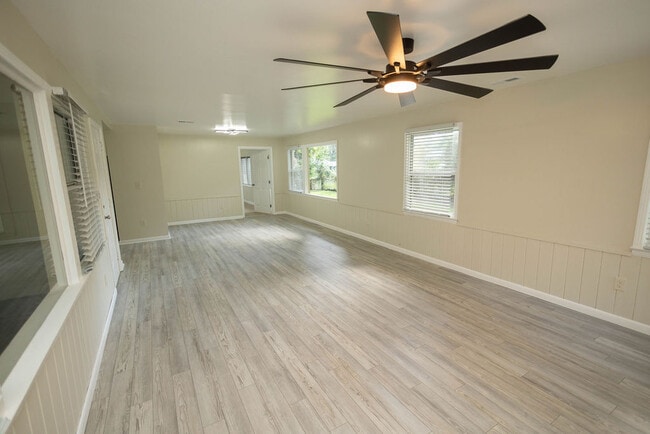 Photo - 198 Montogomery Place