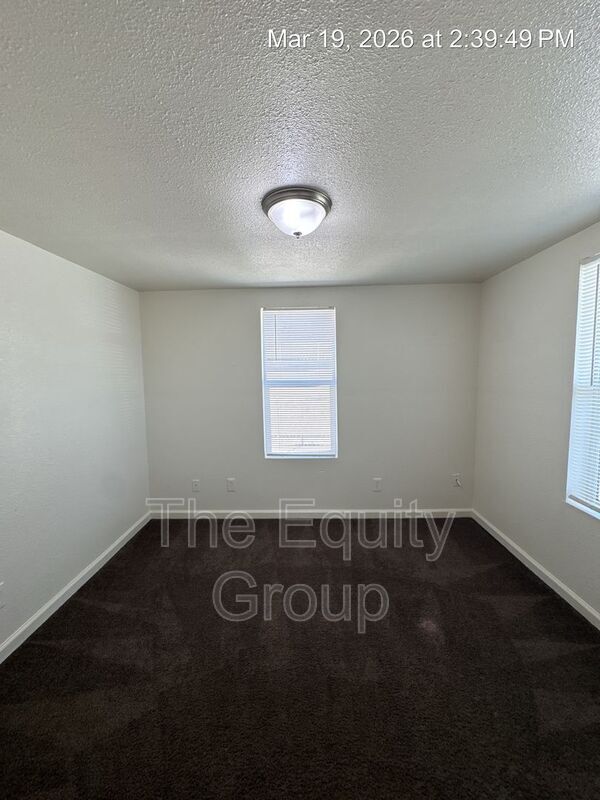 Photo - 610 Pickerell Ave