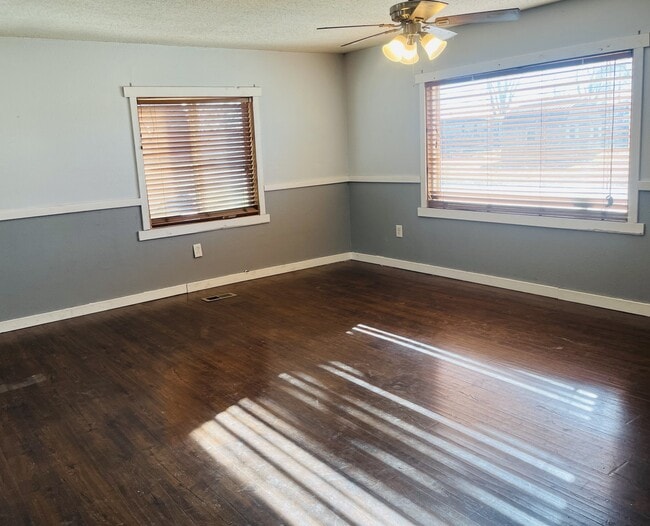 Photo - 230 N Marnico Ln